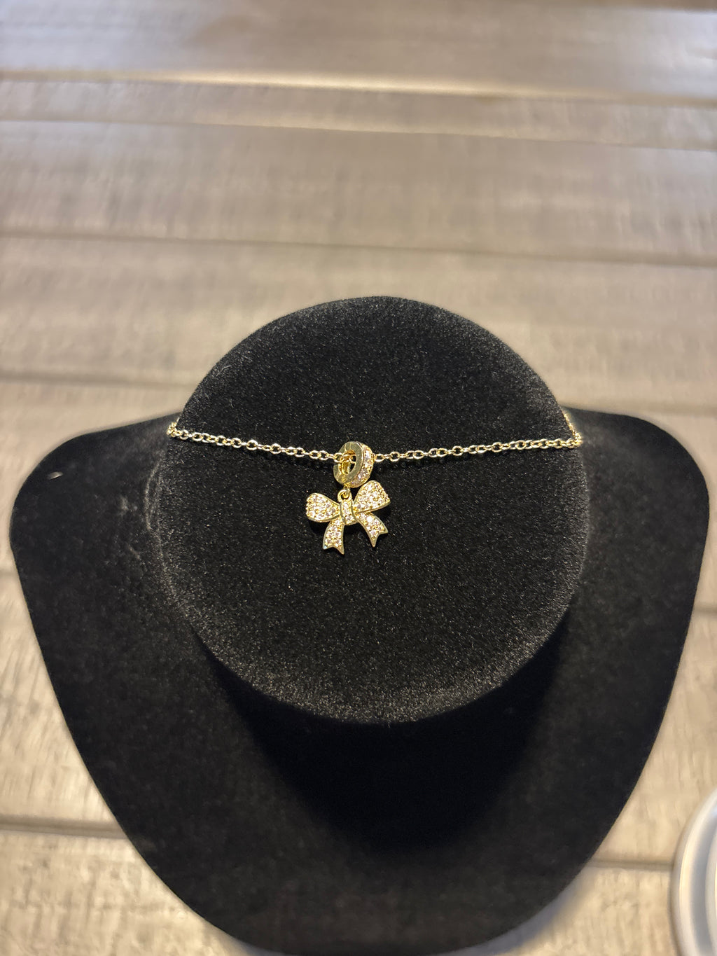 Darling Bow Necklace